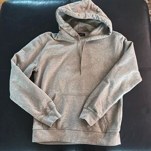 Everlane sweatshirt